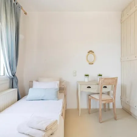 Petra House Kea 12776742