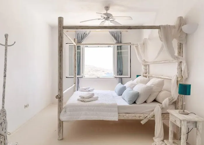 Petra House Kea 12776742